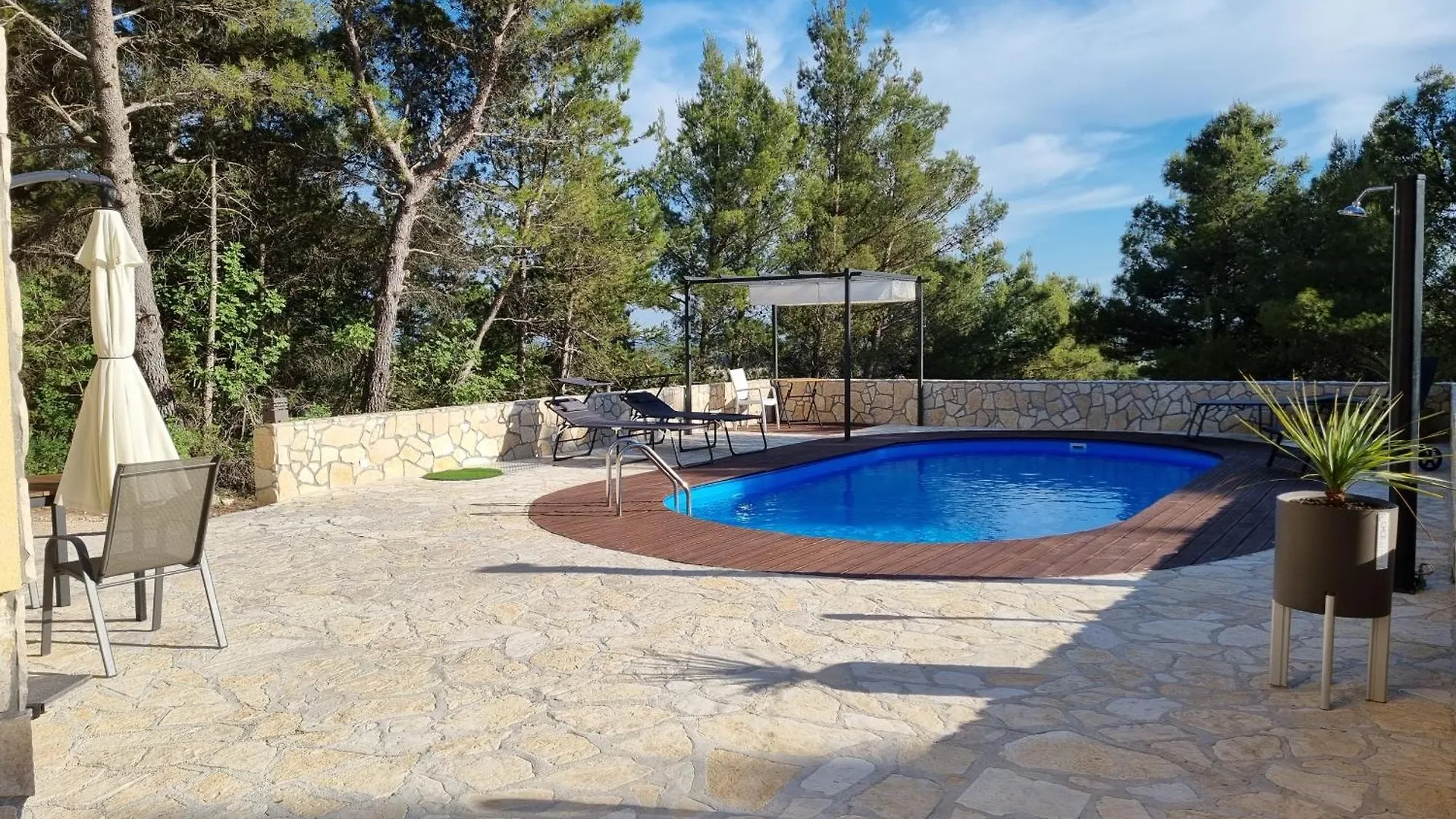 Feriehus Villa- Vera Mit Pool In Ruhigem Waldstueck Benkovac